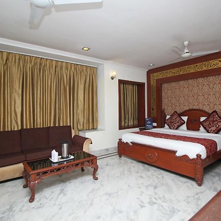 Oyo 5915 Hotel Swagath Nowe Delhi Zewnętrze zdjęcie
