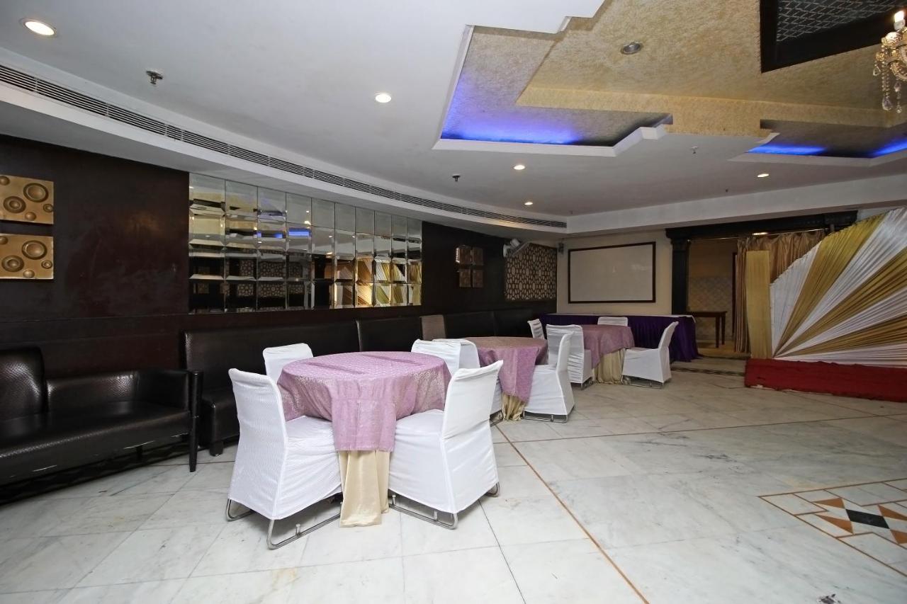 Oyo 5915 Hotel Swagath Nowe Delhi Zewnętrze zdjęcie
